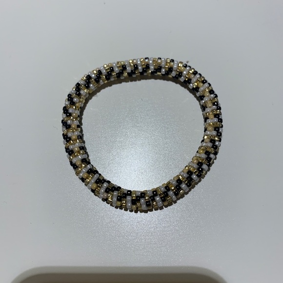 Stretchy bracket - Picture 2 of 2